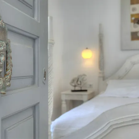 Lilly Hotel, Adults Only
