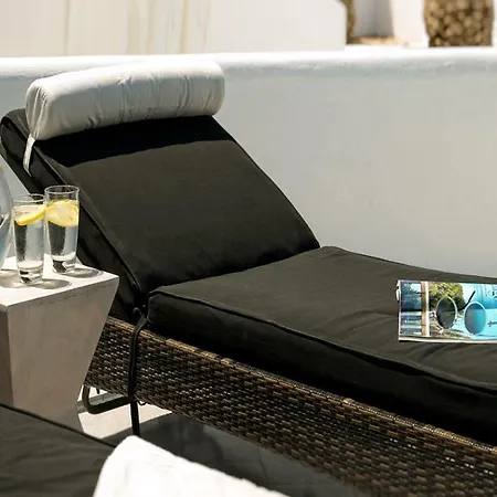 Lilly Hotel, Adults Only