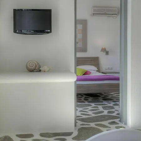 Отель Lilly Hotel, Adults Only Науса